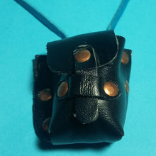 Mini Pouch with stone egg