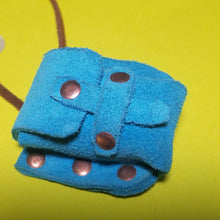 Mini Pouch with stone egg