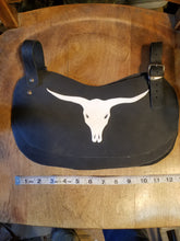 Pauldron-Longhorn skulls