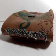 Small Leaf Pouch